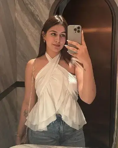 Escorts In Modasa